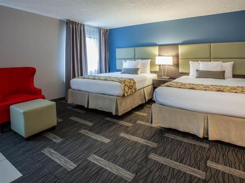 Baymont By Wyndham Traverse City Extérieur photo