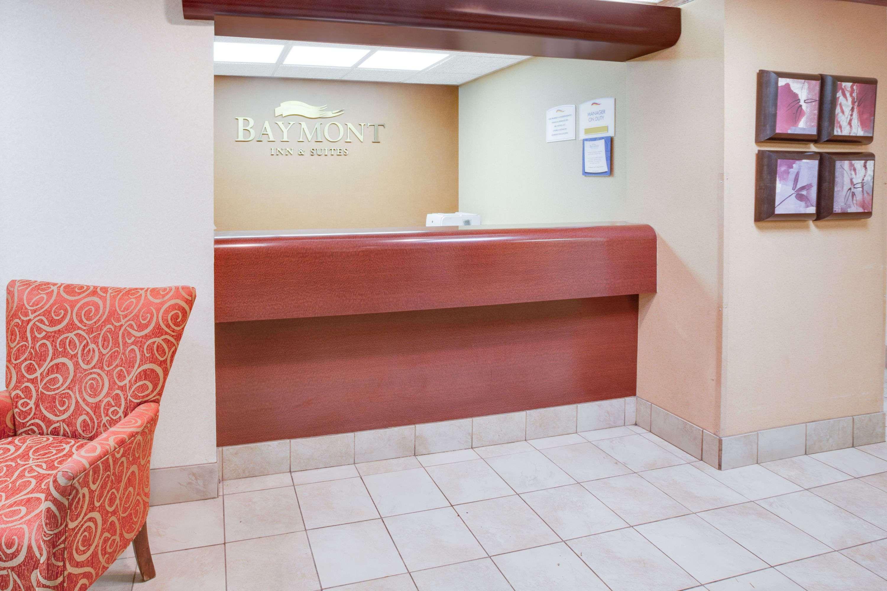 Baymont By Wyndham Traverse City Extérieur photo
