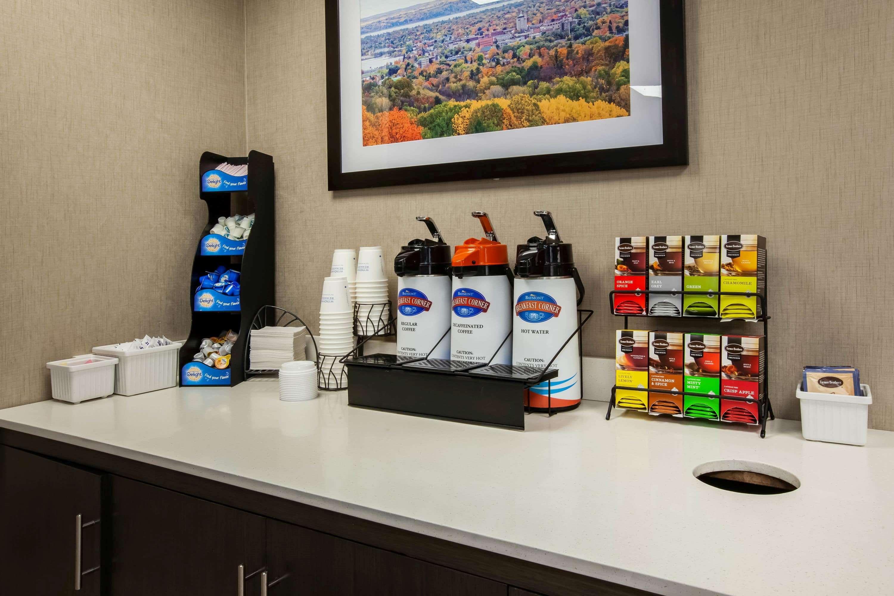Baymont By Wyndham Traverse City Extérieur photo