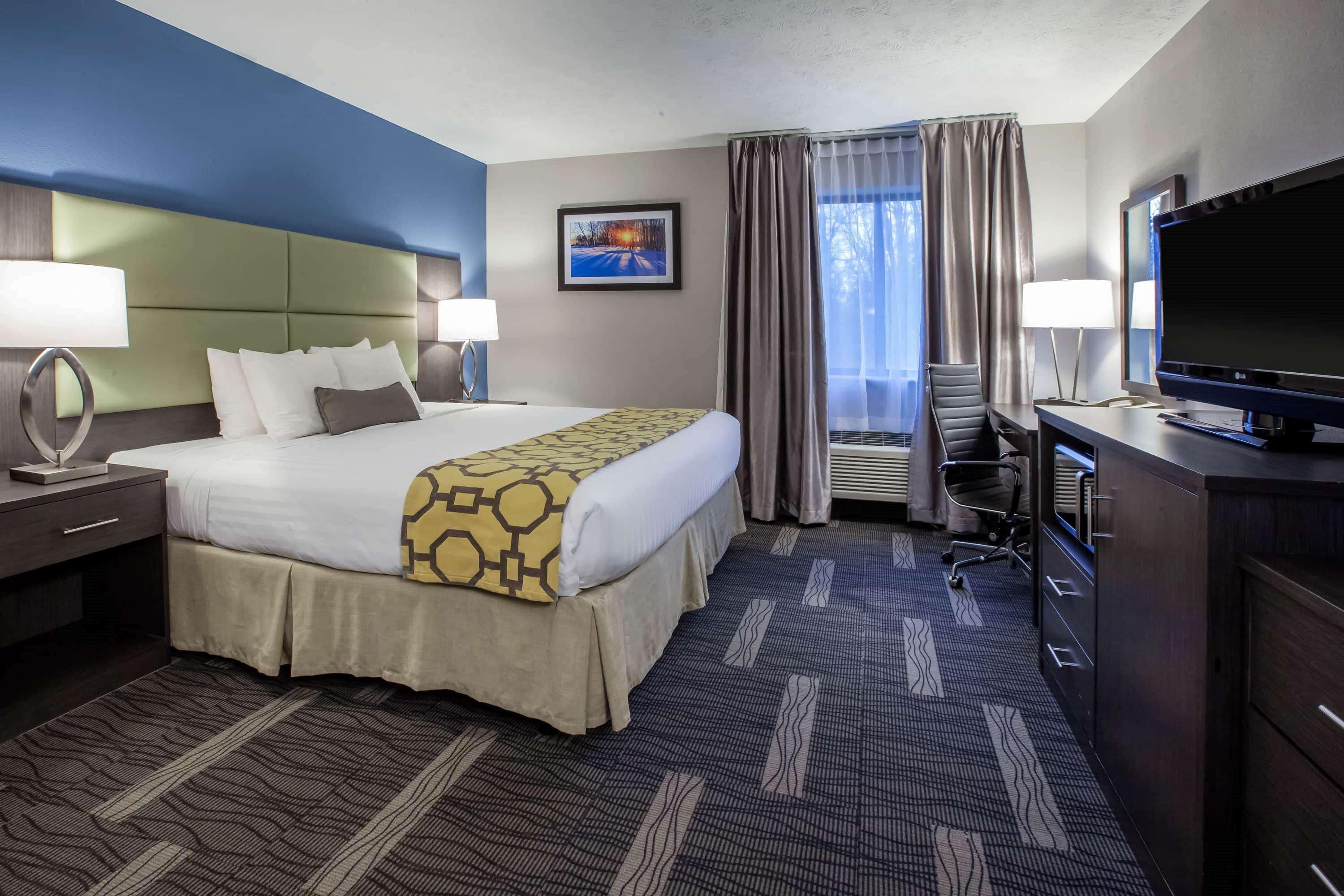 Baymont By Wyndham Traverse City Extérieur photo